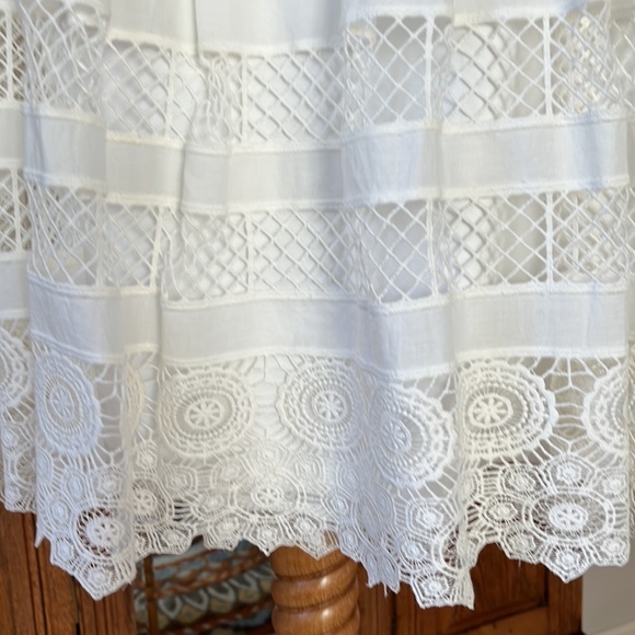 Cotton skirt with lace at the bottom. - Picture 2 of 5